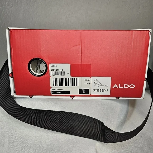 Special Limited Edition White, Black and Red Aldo Heart Pumps! - Picture 9 of 9